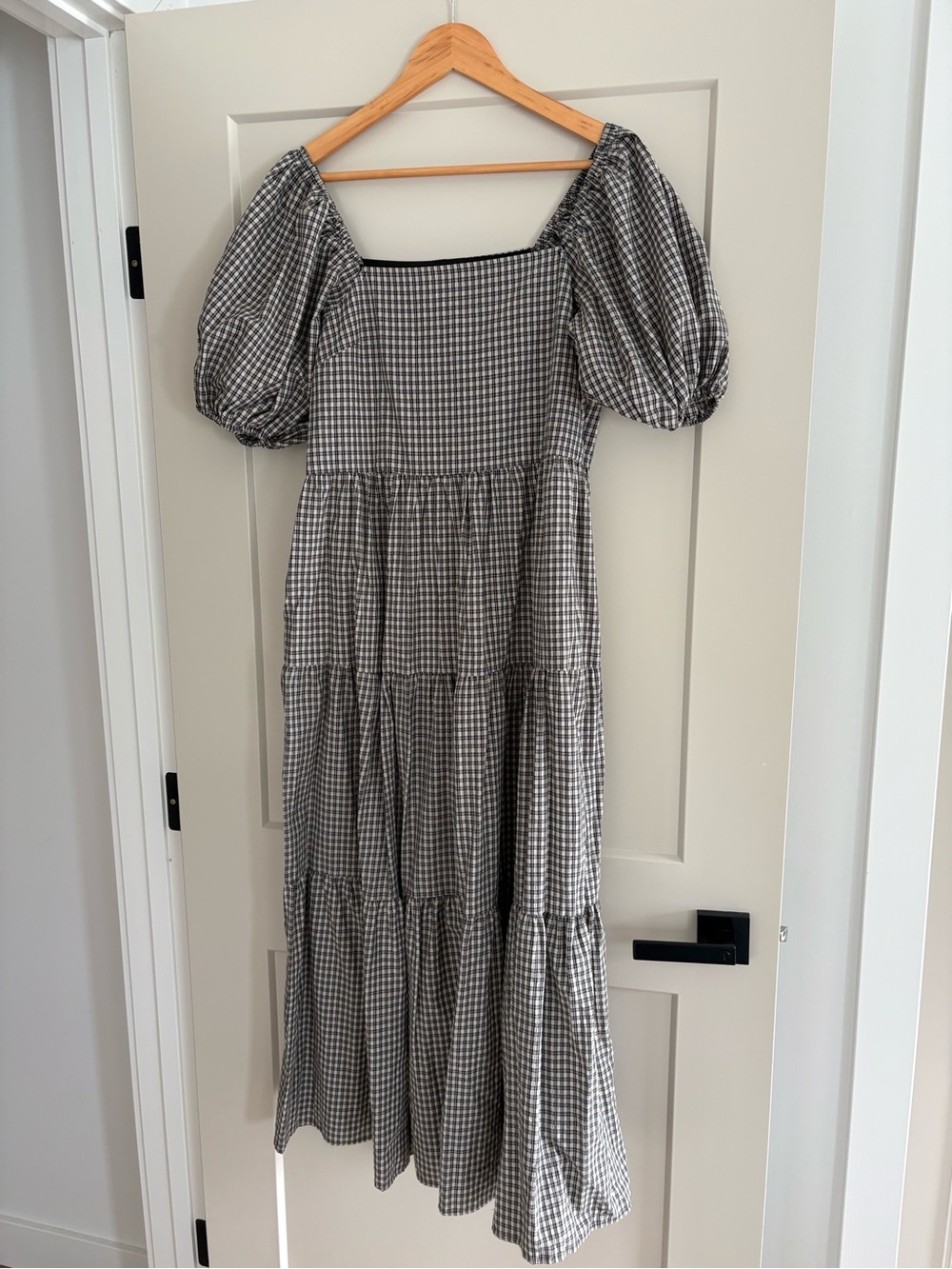 Neuflora Gingham Puff-Sleeve Maxi Dress